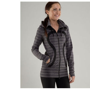 Lululemon Athletica Stride Hooded Jacket In Black Stripes Galore Size 2